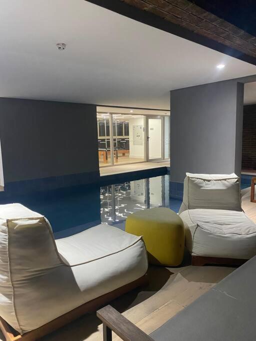 Apartamento Estudio Amplo, Novo E Charmoso, 5 Min Da Oscar Freire São Paulo